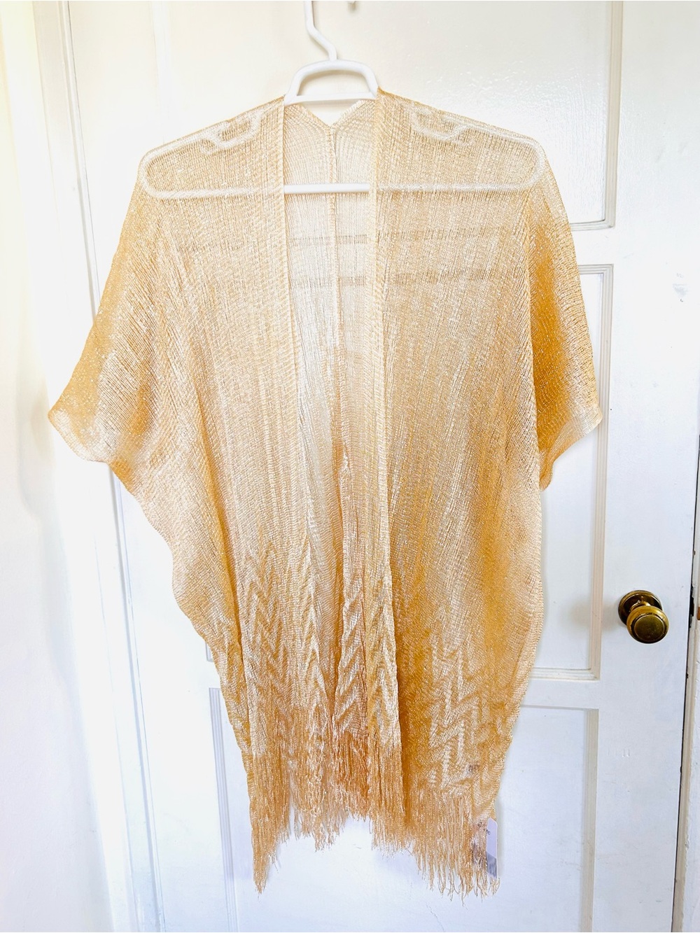 Lightweight Women's Open-Front Fringe shimmerywrap.